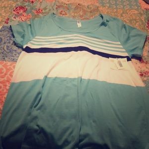 LuLaRoe XL Classic T